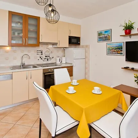 Zara Apartman *